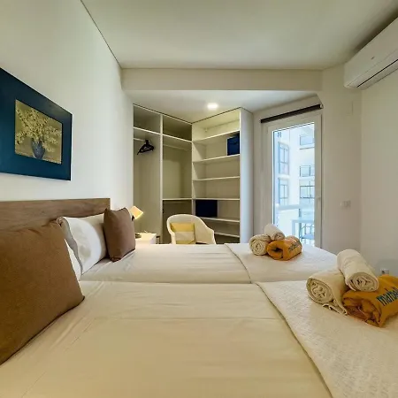 Valdecantos 6b- Front Line Harbour