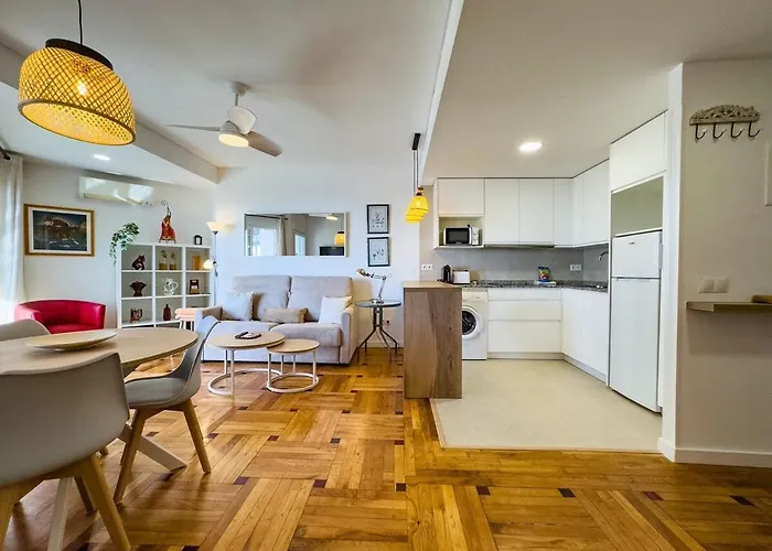 Valdecantos 6b- Front Line Harbour *